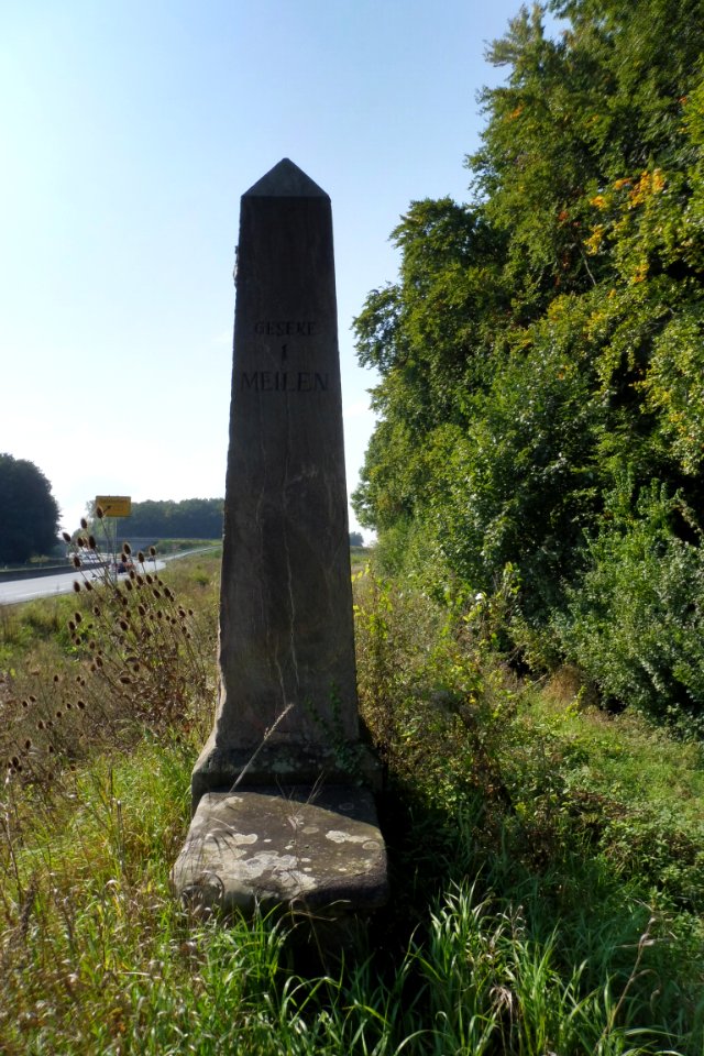 Salzkotten - Meilenstein - 4