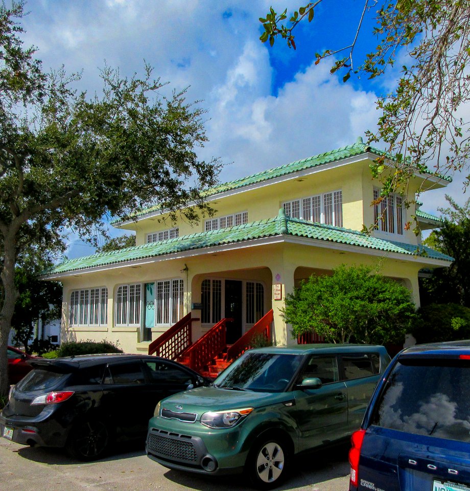 Sam Gilliam House--from southeast 