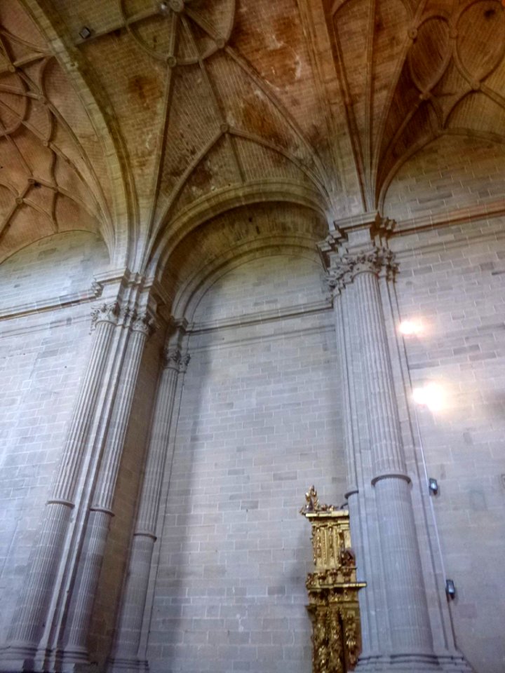 Samaniego - Iglesia de Nuestra señora de la Asunción, interior 08