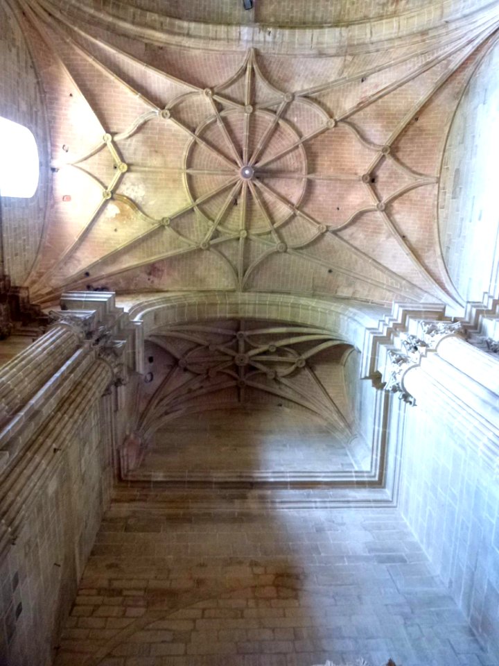 Samaniego - Iglesia de Nuestra señora de la Asunción, interior 11