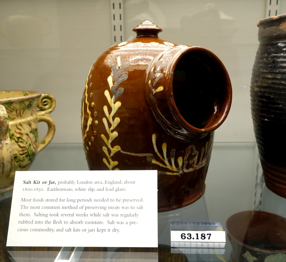 Salt kit, England, mid 1700s, slipware, HD 63.187 - Flynt Center of Early New England Life - Deerfield, Massachusetts - DSC04429