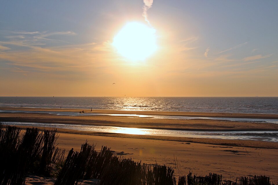 Sea sun and sea afterglow