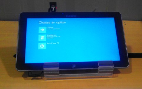 Samsung Ativ 11.6 inch tablet Win 8 jeh