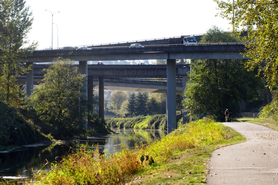 Sammamish River Trail at I-405 2016-09-30