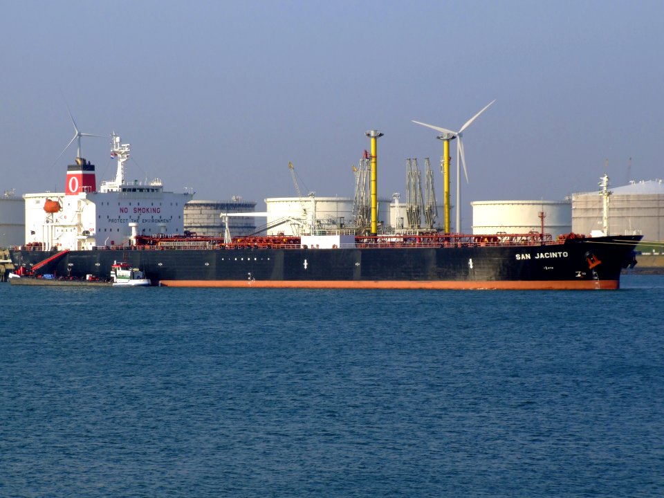 San Jacinto IMO 9247778 at the '5e Petroleumhaven', Port of Rotterdam, Holla 01-Apr-2007