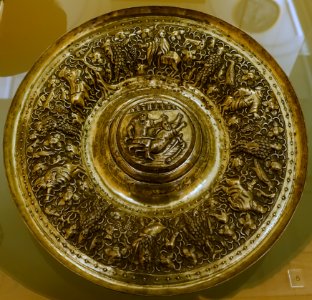 Salver, Portugal, 1500s, gilt silver - Museu Nacional de Soares dos Reis - Porto, Portugal - DSC00504