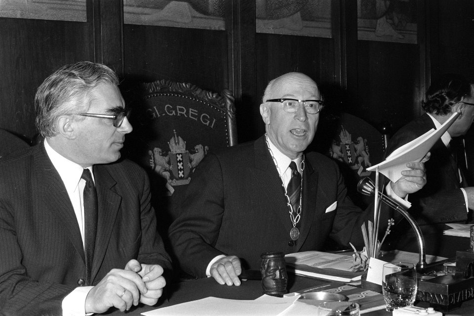 Samkalden terug in Gemeenteraad en Polak, Bestanddeelnr 925-4241