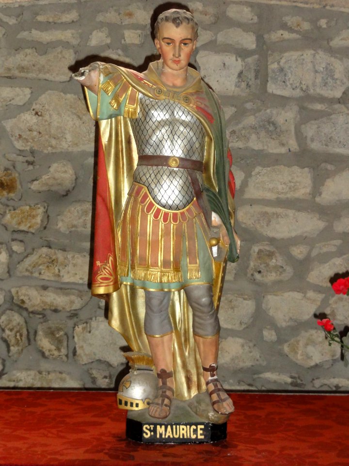 Saint-Maurice-près-Pionsat (Puy-de-Dôme) église statue saint Maurice 1