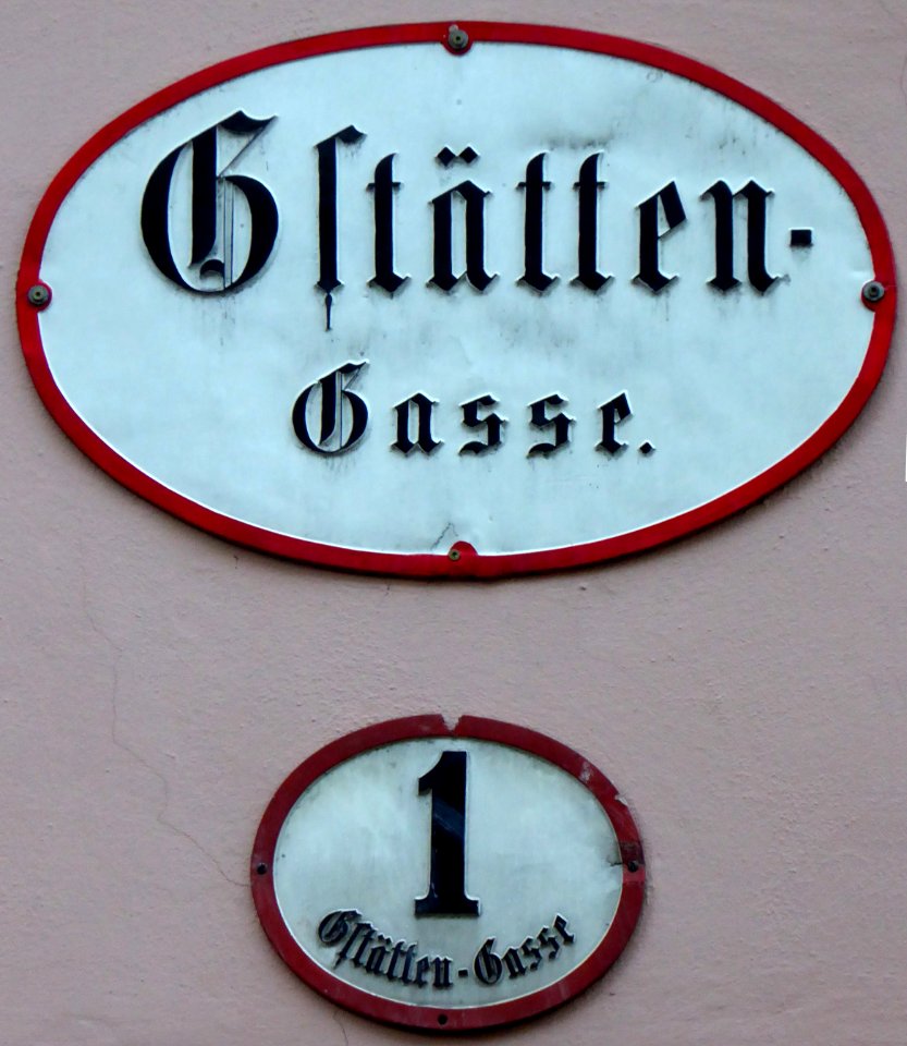 Salzburg, Straßenschild Gstättengasse, 1