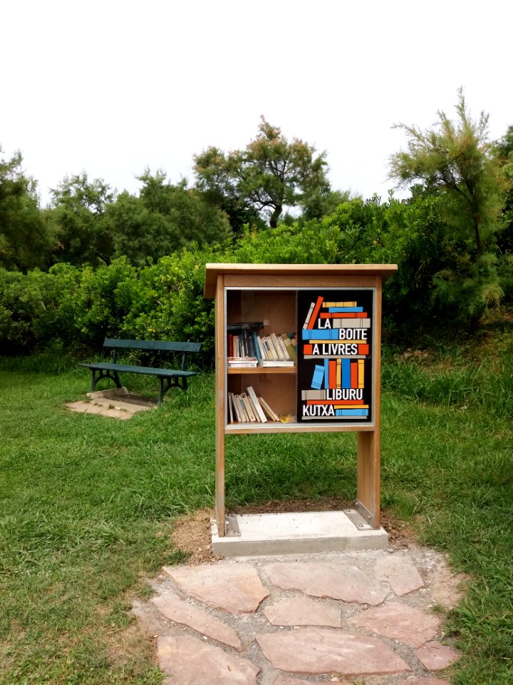 Saint-Jean-de-Luz - Colline Sainte-Barbe - Boîte à livres