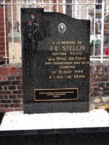 Saint-Maclou-la-Brière (Seine-Mar.) pilote Stellin, mémorial