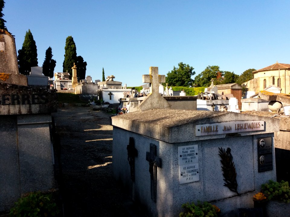 Saint-Michel-de-Lanès - Cimetière