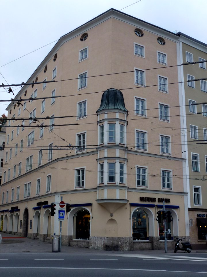 Salzburg-Giselakai1