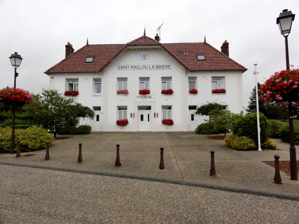 Saint-Maclou-la-Brière (Seine-Mar.) mairie