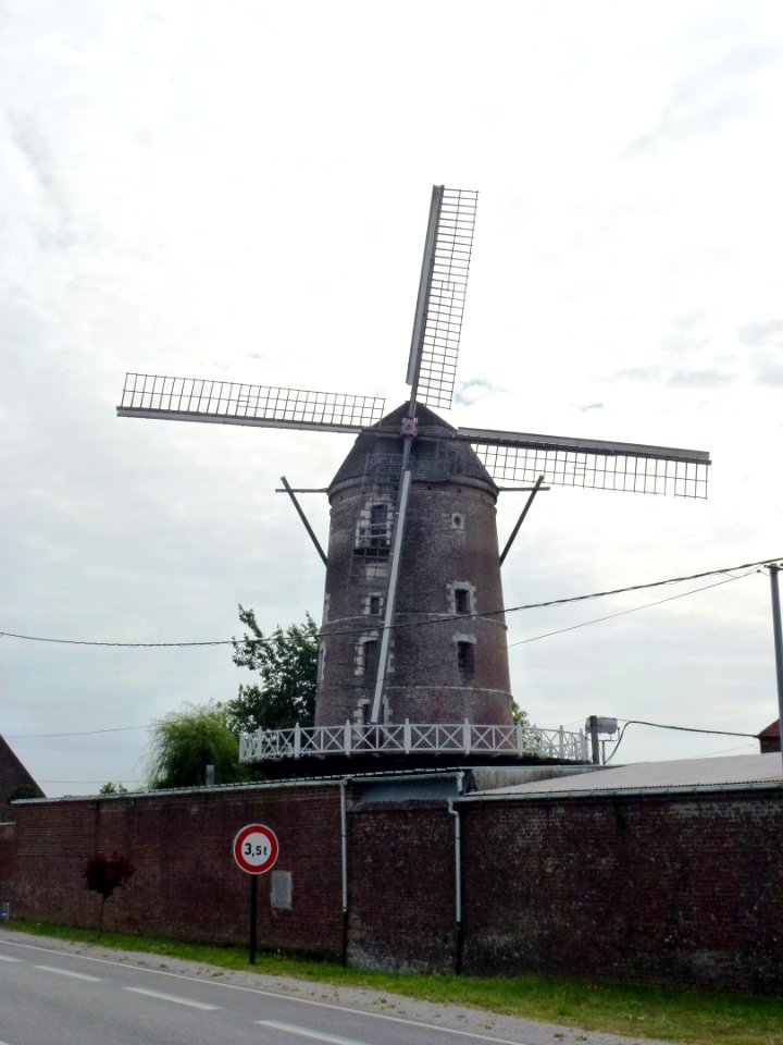Saint-Martin-au-Laërt (Pas-de-Calais, Fr) moulin PA62000046 (02)