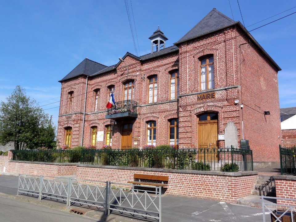 Saint-Hilaire-sur-Helpe (Nord, Fr) mairie