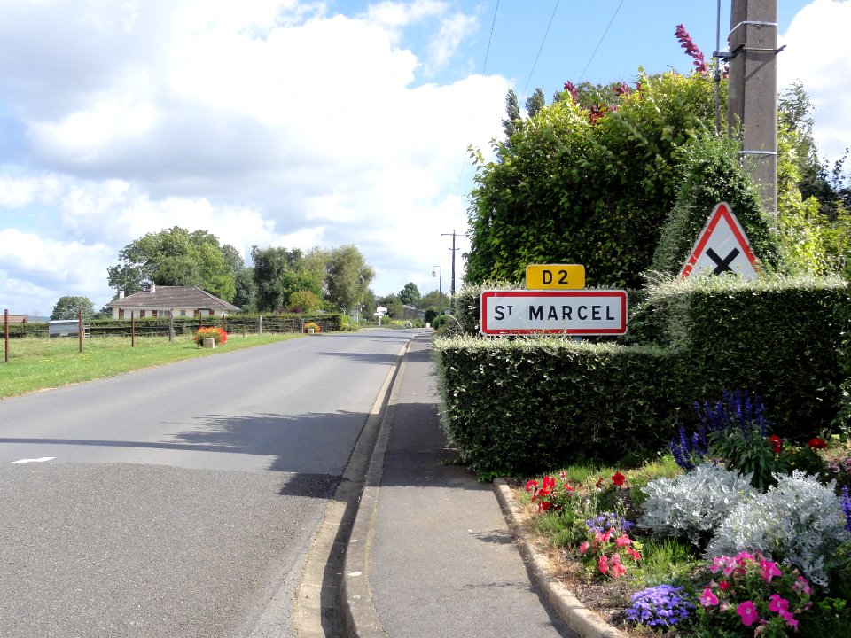 Saint-Marcel (Ardennes) city limit sign