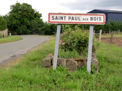 Saint-Paul-aux-Bois (Aisne) city limit sign