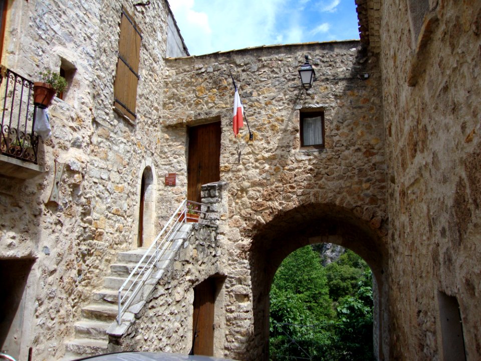 Saint-Guilhem-le-Désert (Hérault, Fr) sécretariat de la mairie