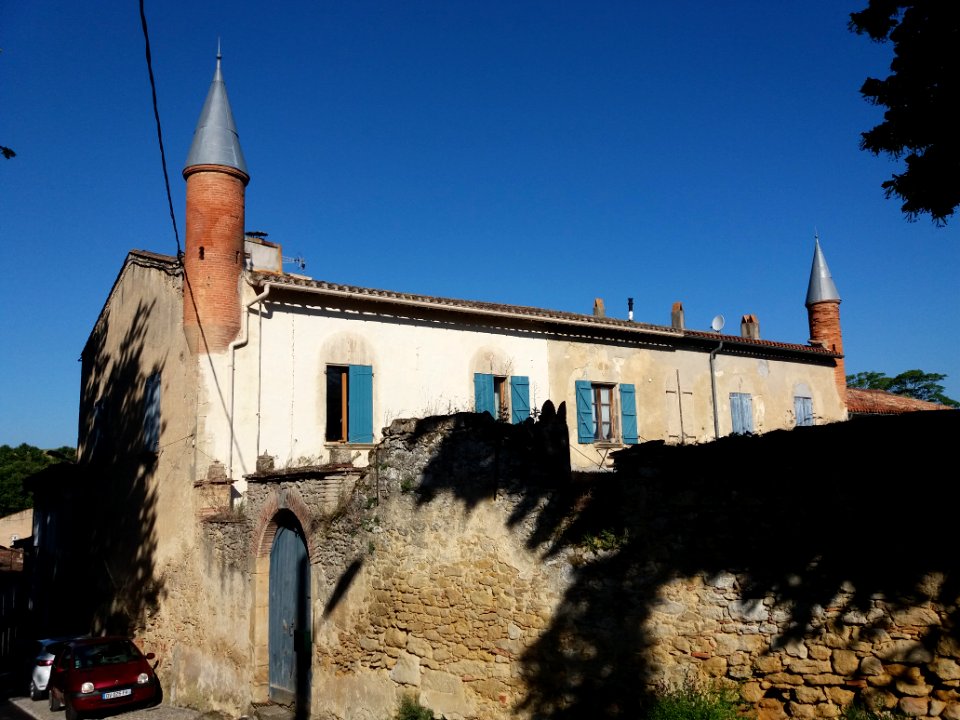 Saint-Michel-de-Lanès - Maison avec tourelles