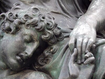Monument statue historically