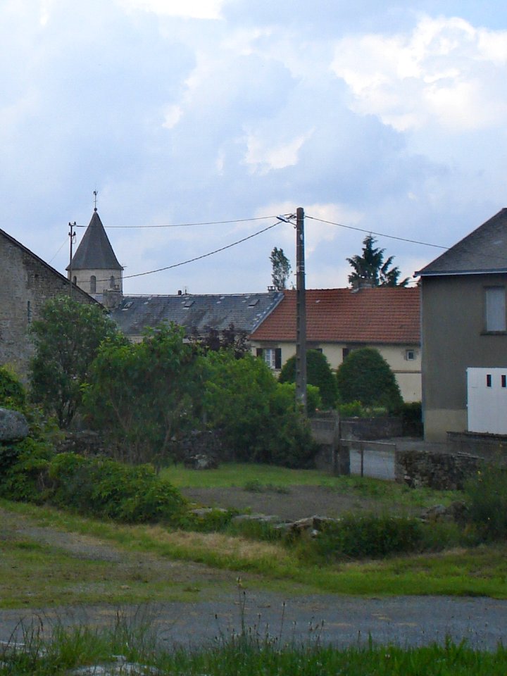 Saint-Goussaud (Creuse Fr), vue du village