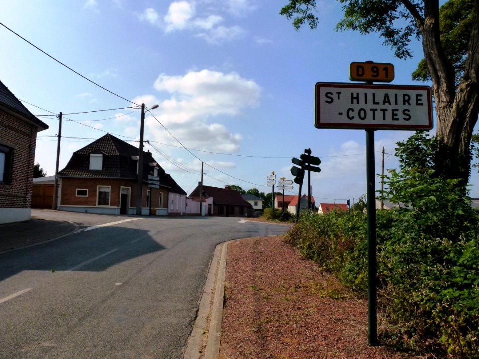Saint-Hilaire-Cottes (Pas-de-Calais, Fr) city limit sign