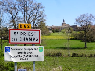 Saint-Priest-des-Champs (Puy-de-Dôme) city limit sign