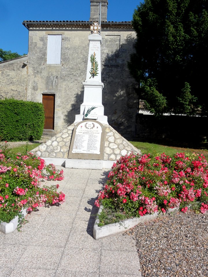 Saint-Martin-Lacaussade (Gironde) monument aux morts