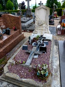 Saint-Martin-du-Tilleul (Eure) tombe de guerre