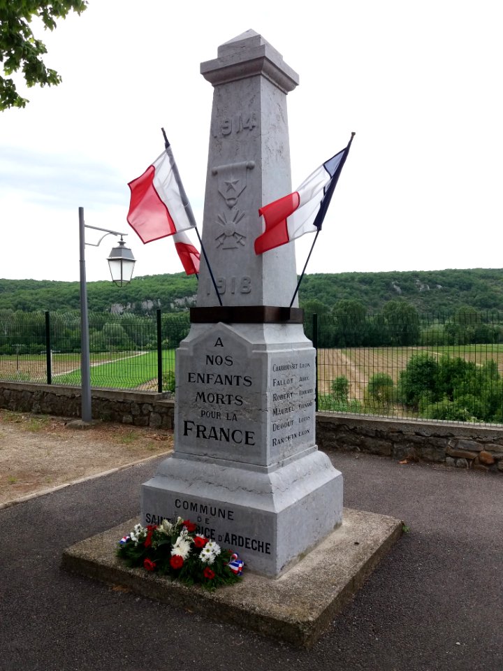 Saint-Maurice d'Ardèche - Monument aux morts 3