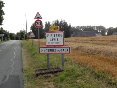 Saint-Pierre-Lavis (Seine-Mar.) entrée La Chaussée