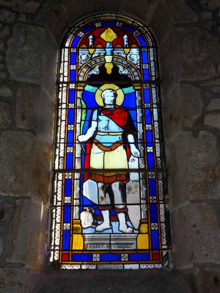 Saint-Maurice-près-Pionsat (Puy-de-Dôme) église vitrail