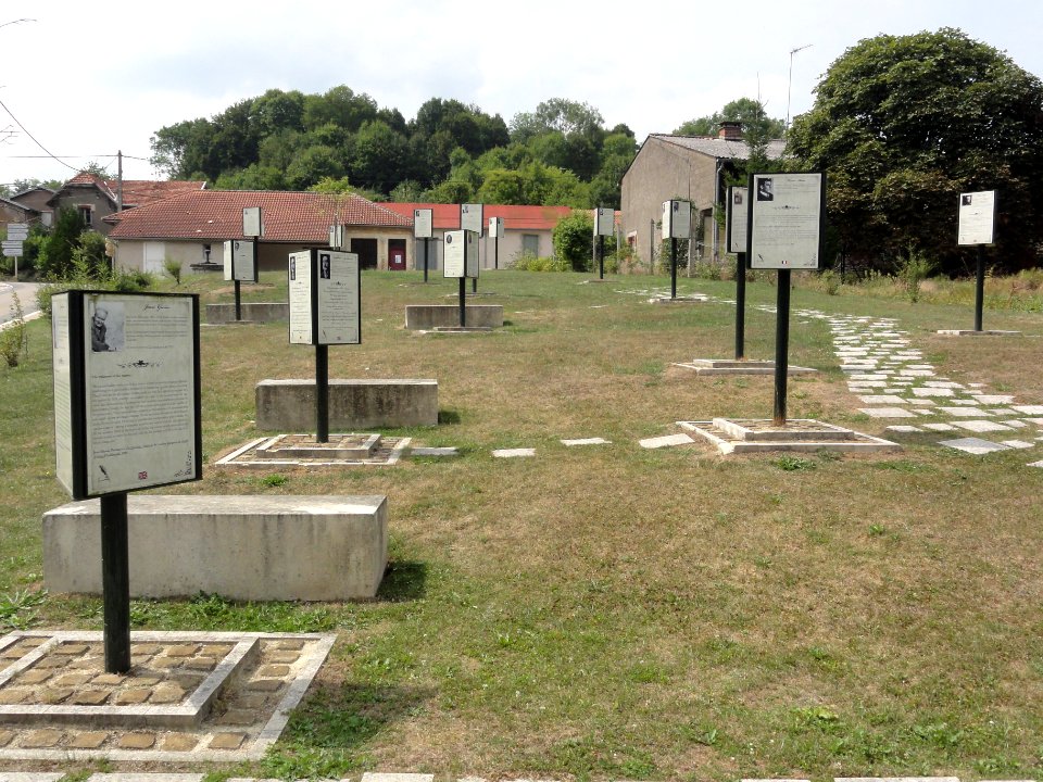 Saint-Rémy-la-Calonne (Meuse) jardin littéraire (02)