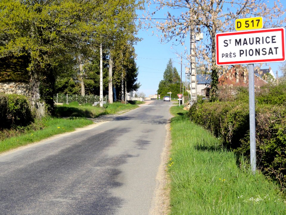 Saint-Maurice-près-Pionsat (Puy-de-Dôme) city limit sign