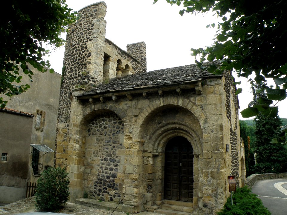 Saint-Saturnin Chapelle Sainte-Magdeleine1