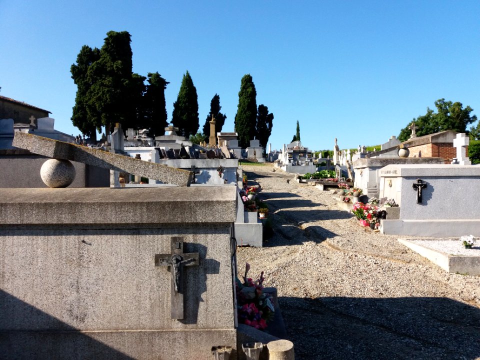 Saint-Michel-de-Lanès - Cimetière 2