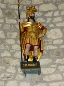 Saint-Maurice-près-Pionsat (Puy-de-Dôme) église statue saint Maurice 2