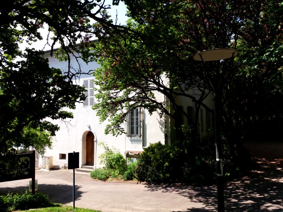 Saint-Rambert-l'Île-Barbe - Mairie annexe du 9e - Côté est