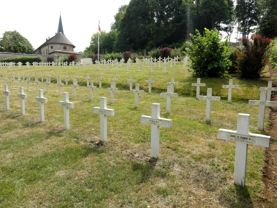 Saint-Rémy-la-Calonne (Meuse) nécropole nationale (04) les tombes de la compagnie d'Alain-Fournier
