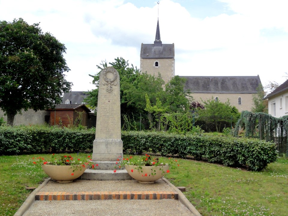 Saint-Laurent-Nouan (Loir-et-Cher) Église Saint-Aignan de Nouan IA00012982