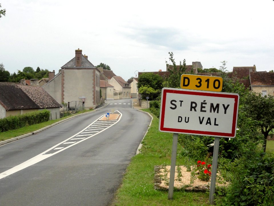 Saint-Rémy-du-Val (Sarthe) entrée