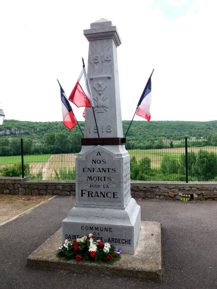 Saint-Maurice d'Ardèche - Monument aux morts