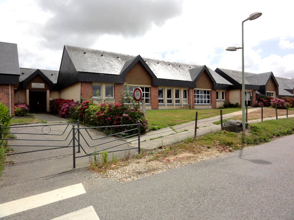 Saint-Sauveur-d'Émalleville (Seine-Mar.) école Maurice Leblanc