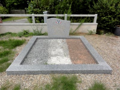 Saint-Sauveur-d'Émalleville (Seine-Mar.) carré militiare guerre d'Algérie