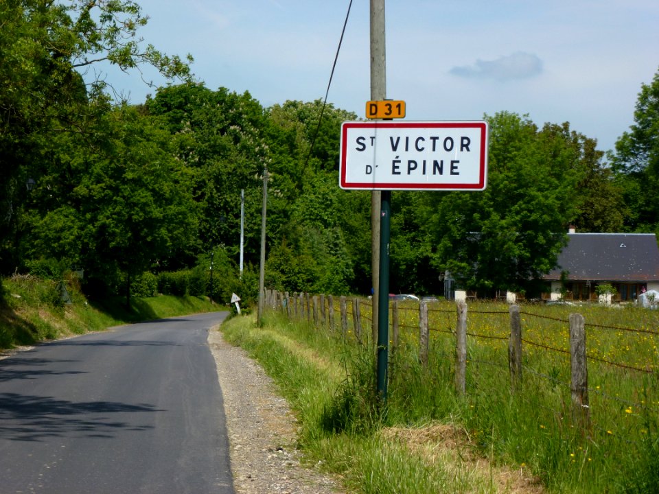 Saint-Victor-d'Épine (Eure, Fr) city limit sign