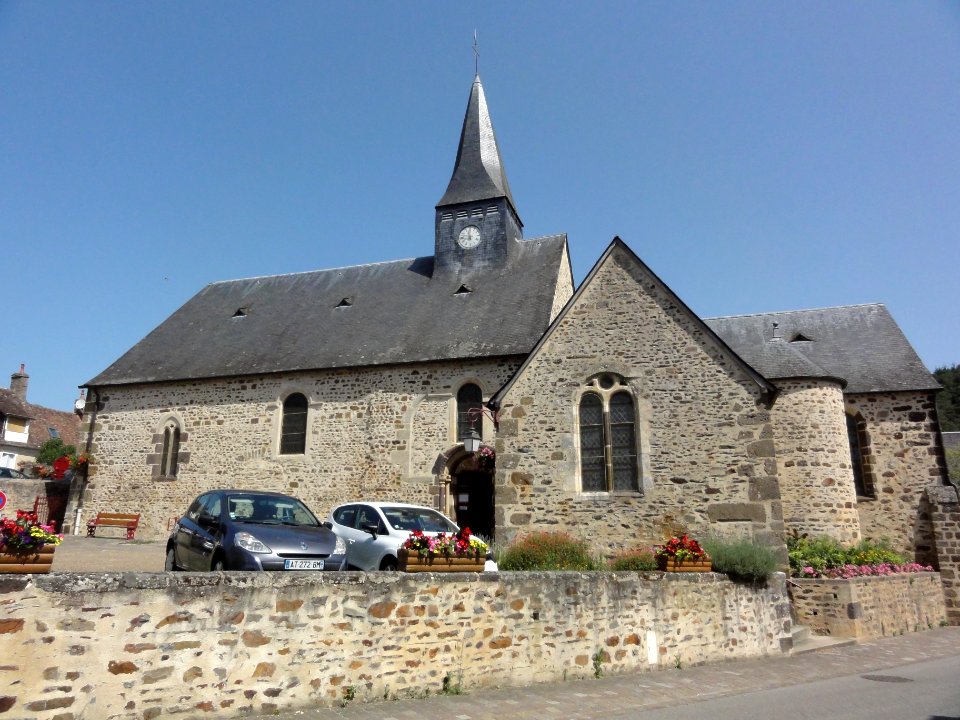 Saint-Léonard-des-Bois (Sarthe) église (02)