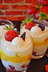 Advocaat cream food