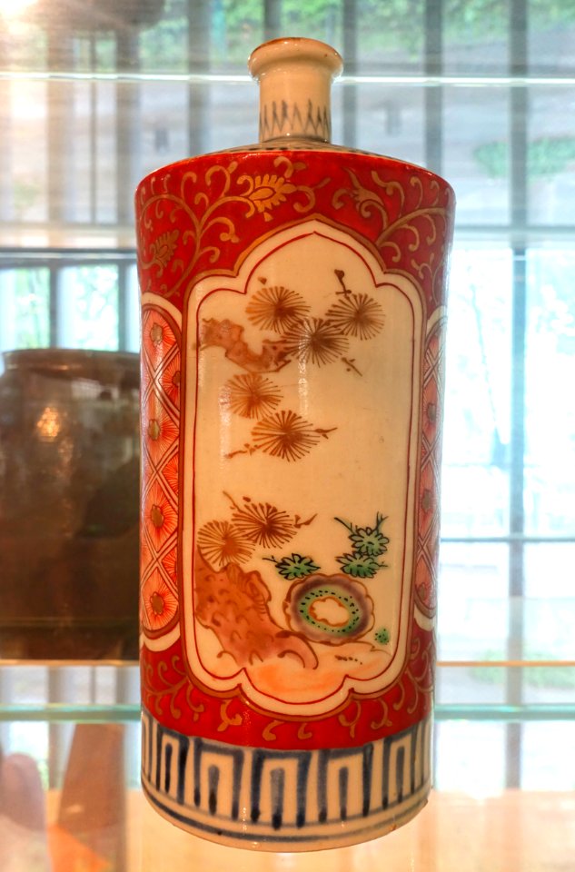 Sake bottle - Food and Agriculture Museum - Setagaya, Tokyo, Japan - DSC09803