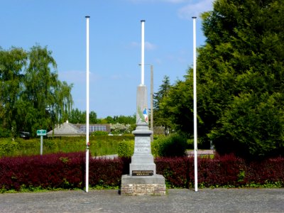 Saint-Vincent-du-Boulay (Eure, Fr) monument aux morts